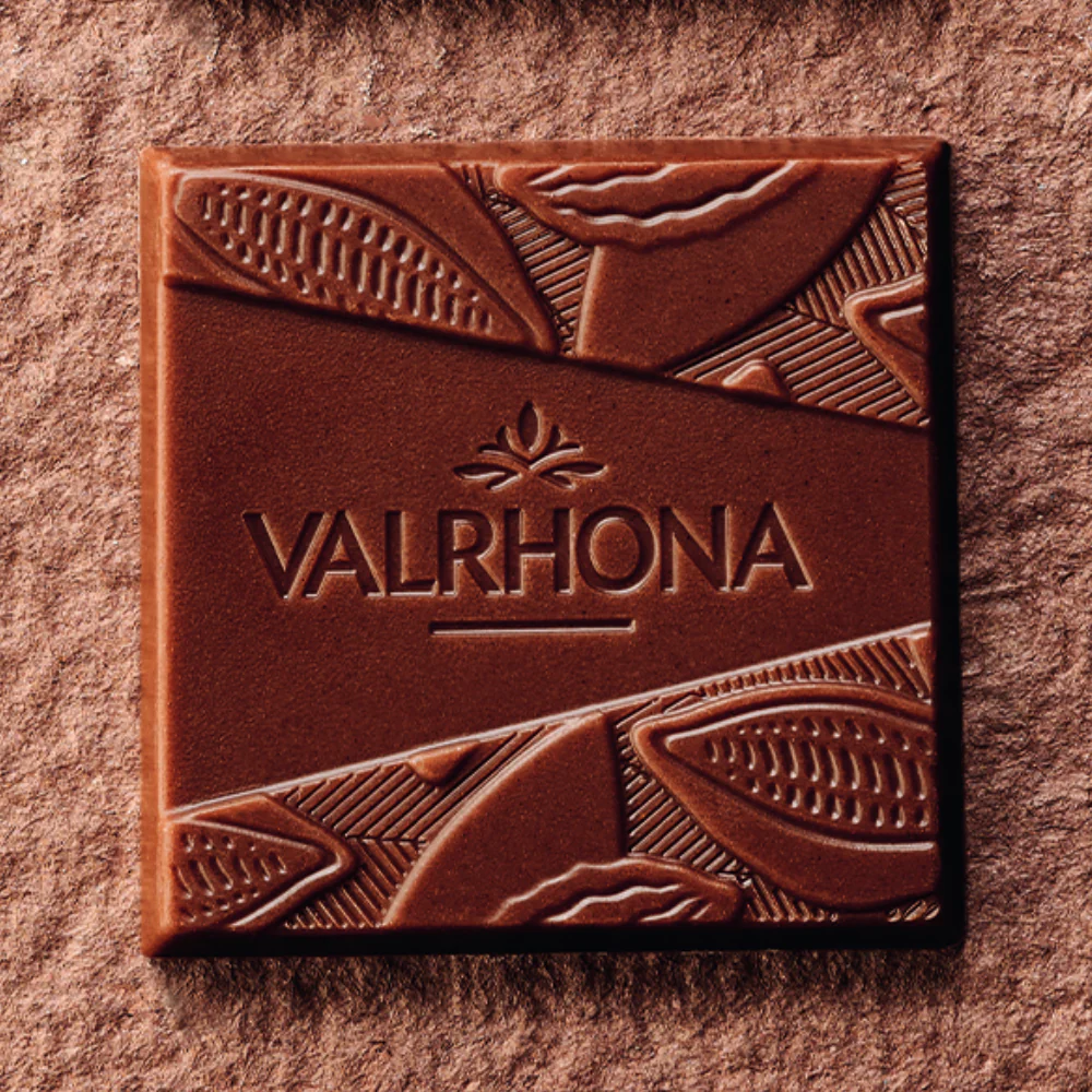 Box of 200 Milk Chocolate Squares Jivara 40% - 2lb 3oz. - Image 4